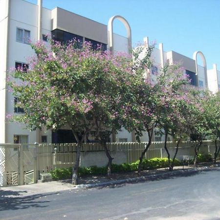 Aparthotel Residencial Varanda Dos Buritis Caldas Novas Exteriér fotografie